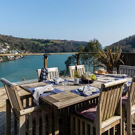 Uphigh - Elevated Family Home With Stunning River Views Dartmouth Exteriér fotografie